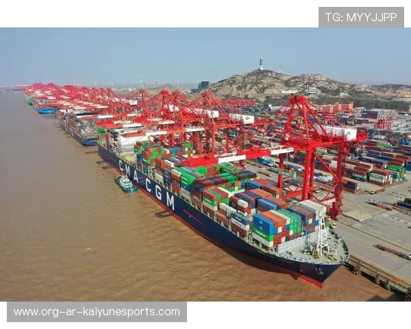 上海海港锋线火力全开，上海海港官方网站